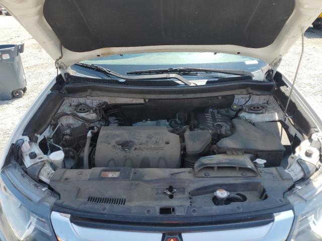 JA4AD3A32JZ023273 - 2018 MITSUBISHI OUTLANDER SE WHITE photo 12