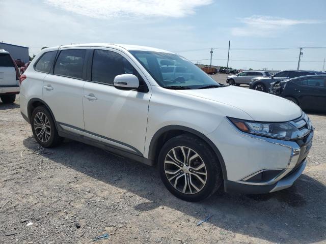 JA4AD3A32JZ023273 - 2018 MITSUBISHI OUTLANDER SE WHITE photo 4