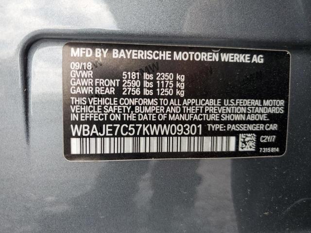 WBAJE7C57KWW09301 - 2019 BMW 540 XI BLUE photo 13