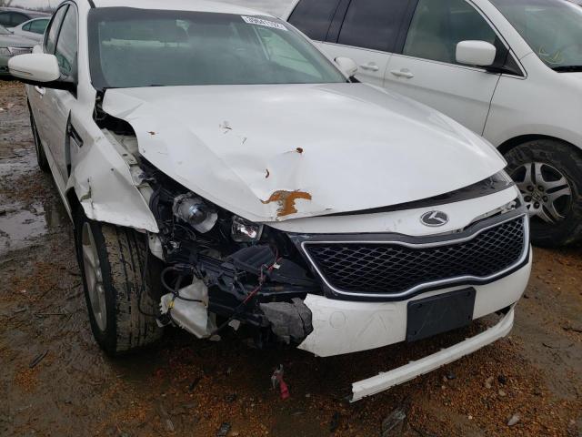 KNAGM4A7XE5494154 - 2014 KIA OPTIMA LX WHITE photo 9