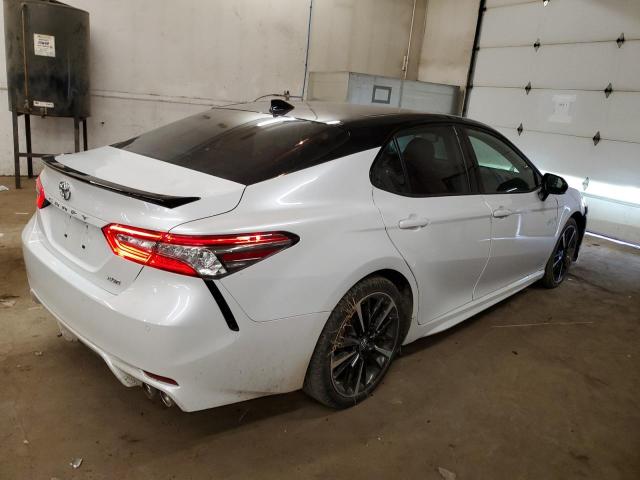 4T1B61HK1KU170572 - 2019 TOYOTA CAMRY XSE 白色 照片 3