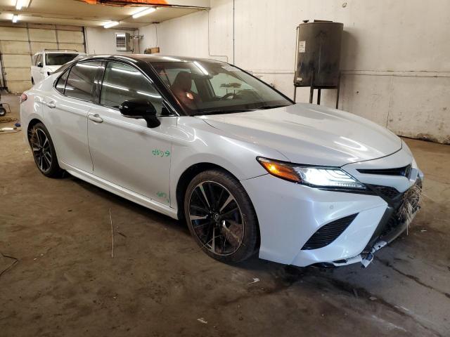 4T1B61HK1KU170572 - 2019 TOYOTA CAMRY XSE 白色 照片 4