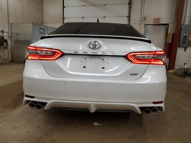 4T1B61HK1KU170572 - 2019 TOYOTA CAMRY XSE 白色 照片 6