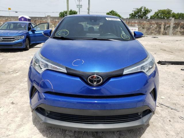 NMTKHMBX9JR056065 - 2018 TOYOTA C-HR XLE BLUE photo 5