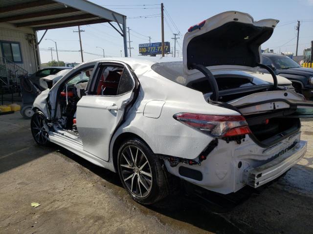 4T1G11AK2PU111522 - 2023 TOYOTA CAMRY SE NIGHT SHADE SILVER photo 2