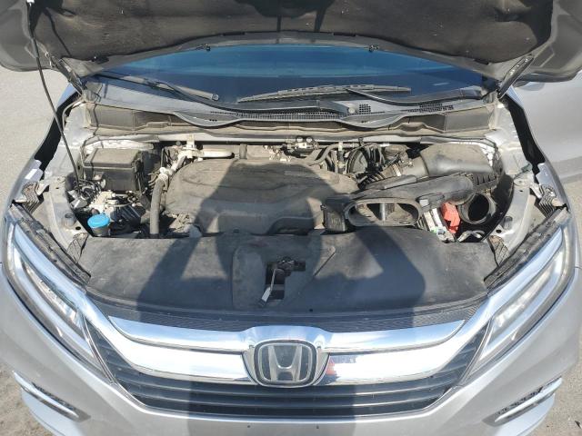 5FNRL6H86JB033129 - 2018 HONDA ODYSSEY TOURING ვერცხლისფერი ფოტო 12