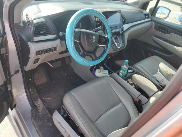 5FNRL6H86JB033129 - 2018 HONDA ODYSSEY TOURING ვერცხლისფერი ფოტო 8