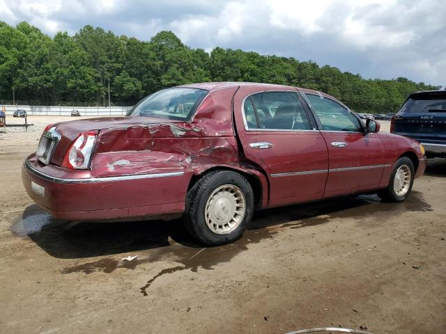 1LNFM81W6WY678032 - 1998 LINCOLN TOWN CAR EXECUTIVE BURGUNDY photo 3