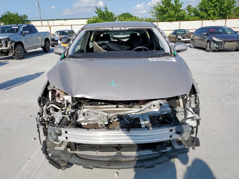 JTDKARFP7J3101406 - 2018 TOYOTA PRIUS PRIM Күміс фото 5