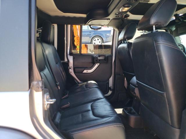 1C4BJWEG2GL305989 - 2016 JEEP WRANGLER U SAHARA Արծաթագույն լուսանկար 10