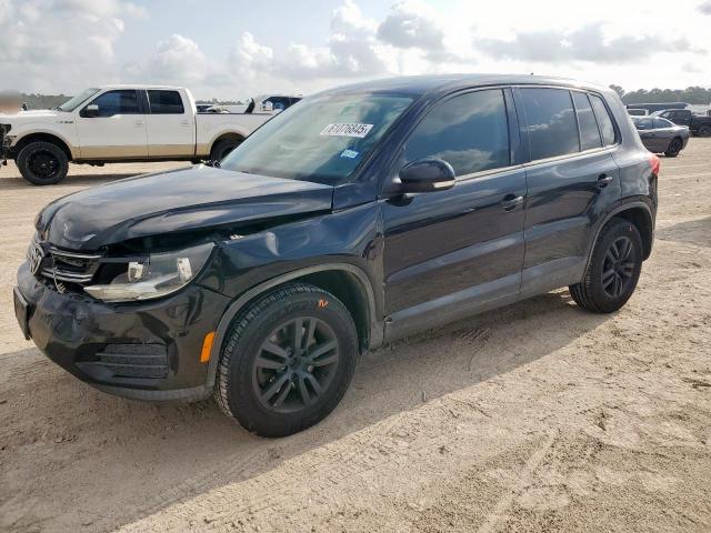 2013 VOLKSWAGEN TIGUAN S, 