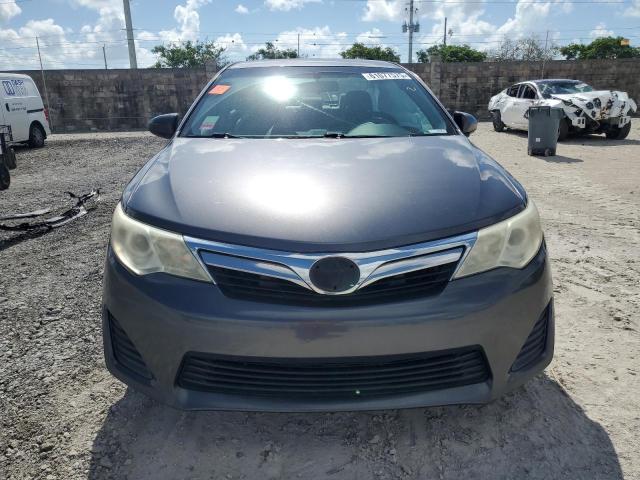 4T1BF1FK3EU324142 - 2014 TOYOTA CAMRY L GRAY photo 5