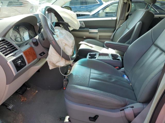 2A8HR54P88R787304 - 2008 CHRYSLER TOWN & COU TOURING SILVER photo 7