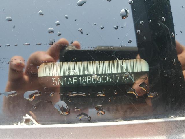 5N1AR18B09C617721 - 2009 NISSAN PATHFINDER S WHITE photo 12