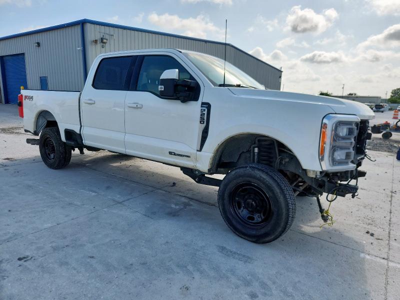 1FT8W2BT4PEC99624 - 2023 FORD F250 SUPER DUTY WHITE photo 4
