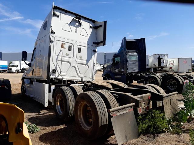 3AKJGLDR0GSGW7847 - 2016 FREIGHTLINER CASCADIA 1 WHITE photo 3