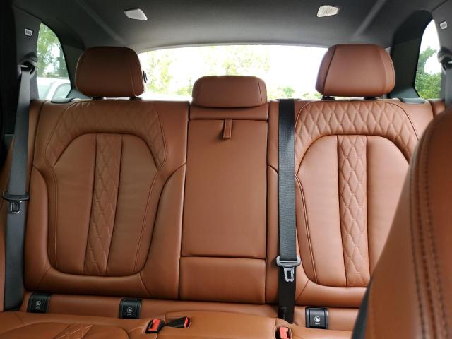 5UXJU2C56KLN65588 - 2019 BMW X5 XDRIVE50I BLACK photo 10