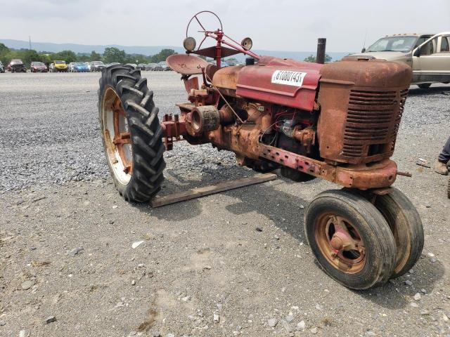 241555 - 1970 FARM TRACTOR RED photo 1