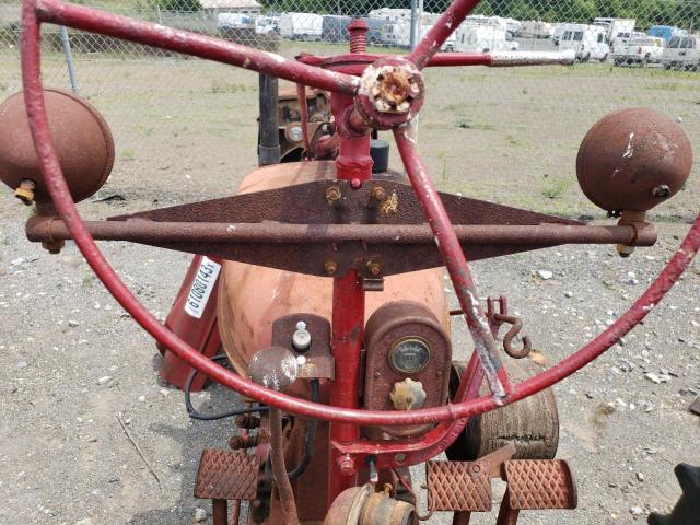 241555 - 1970 FARM TRACTOR RED photo 8