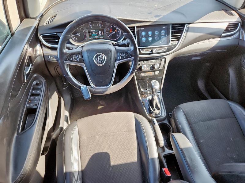 KL4CJASB7JB639765 - 2018 BUICK ENCORE PREFERRED Schwarz Foto 8