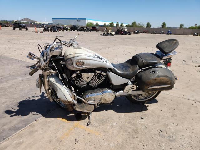 5VPCB16D653007470 - 2005 VICTORY MOTORCYCLES KINGPIN თეთრი ფოტო 3