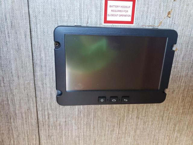 4YDT32627JB450711 - 2018 KEYSTONE OUTBACK TWO TONE photo 9