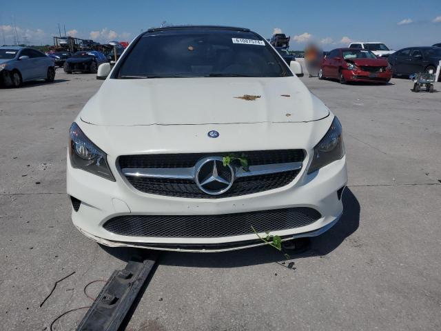 WDDSJ4GB0JN511965 - 2018 MERCEDES-BENZ CLA 250 4MATIC WHITE photo 5