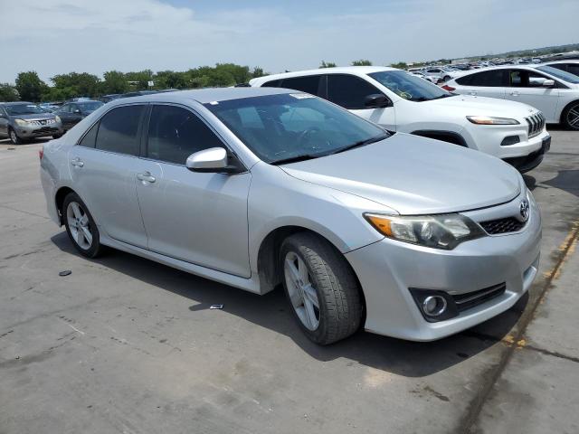 4T1BF1FK7CU201148 - 2012 TOYOTA CAMRY BASE SILVER photo 4