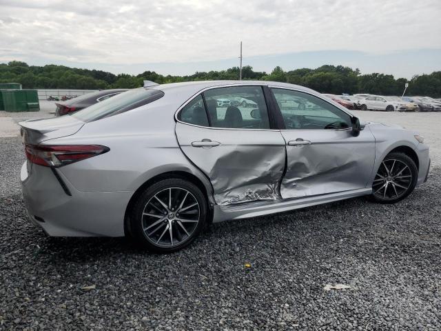 4T1G11AK8PU766588 - 2023 TOYOTA CAMRY SE NIGHT SHADE SILVER photo 3