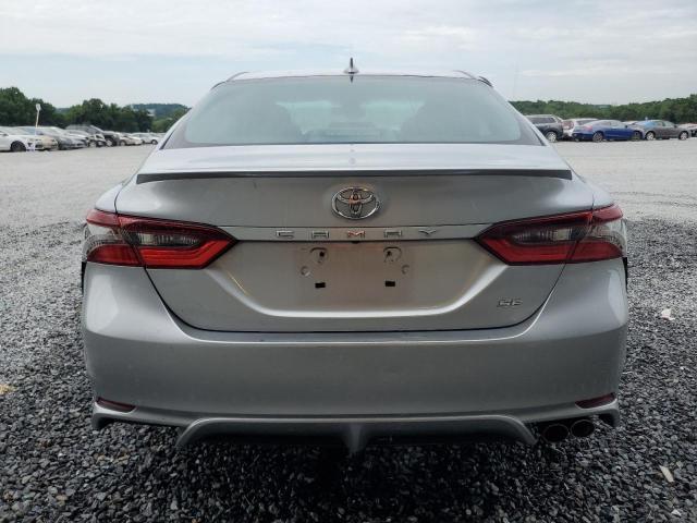 4T1G11AK8PU766588 - 2023 TOYOTA CAMRY SE NIGHT SHADE SILVER photo 6