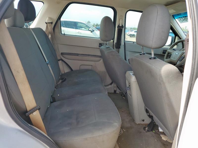 1FMCU0C77CKC06477 - 2012 FORD ESCAPE XLS 银色 照片 10