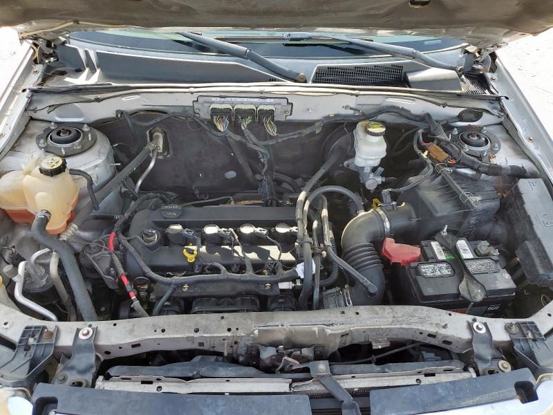 1FMCU0C77CKC06477 - 2012 FORD ESCAPE XLS 银色 照片 11