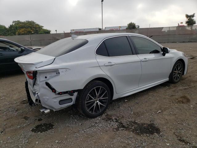 4T1G11AK3PU103557 - 2023 TOYOTA CAMRY SE NIGHT SHADE WHITE photo 3