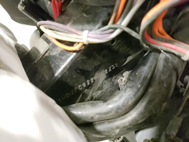 1HD1FCW114Y621323 - 2004 HARLEY-DAVIDSON FLHTCUI 白色 照片 10