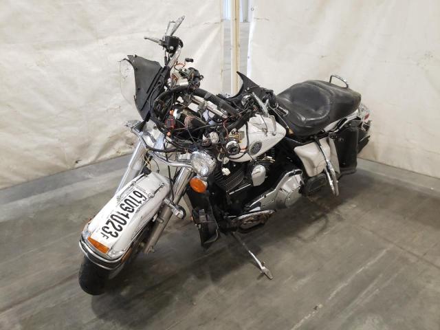 1HD1FCW114Y621323 - 2004 HARLEY-DAVIDSON FLHTCUI 白色 照片 2