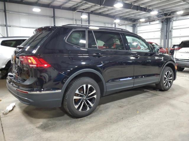 3VVFB7AX5PM112519 - 2023 VOLKSWAGEN TIGUAN S BLACK photo 3