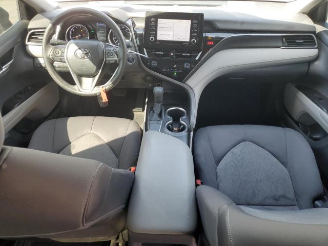 4T1R11AK1NU635153 - 2022 TOYOTA CAMRY LE SILVER photo 8