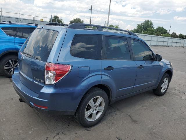 JF2SH6BC2AG799205 - 2010 SUBARU FORESTER XS Blau Foto 3