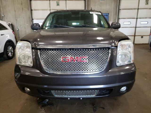 1GKUKMEF8AR288786 - 2010 GMC YUKON XL DENALI GRAY photo 5