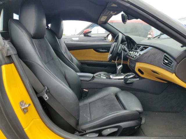 WBALL5C57CE716617 - 2012 BMW Z4 SDRIVE28I YELLOW photo 10