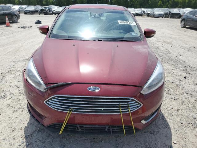 1FADP3N28HL333944 - 2017 FORD FOCUS TITANIUM RED photo 5