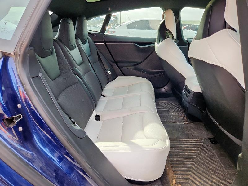 5YJSA1E26JF275221 - 2018 TESLA MODEL S 蓝色 照片 10