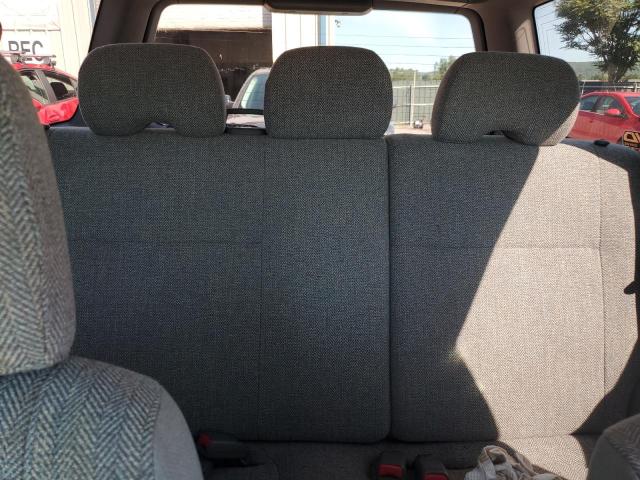 JF1SF65651H718563 - 2001 SUBARU FORESTER S SILVER photo 10