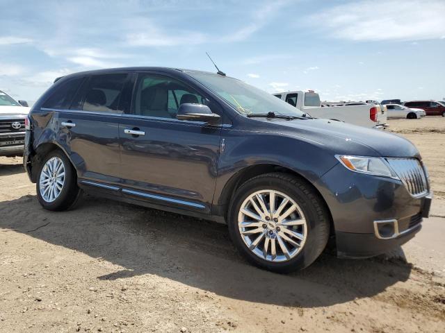 2LMDJ8JK7DBL31496 - 2013 LINCOLN MKX BLACK photo 4