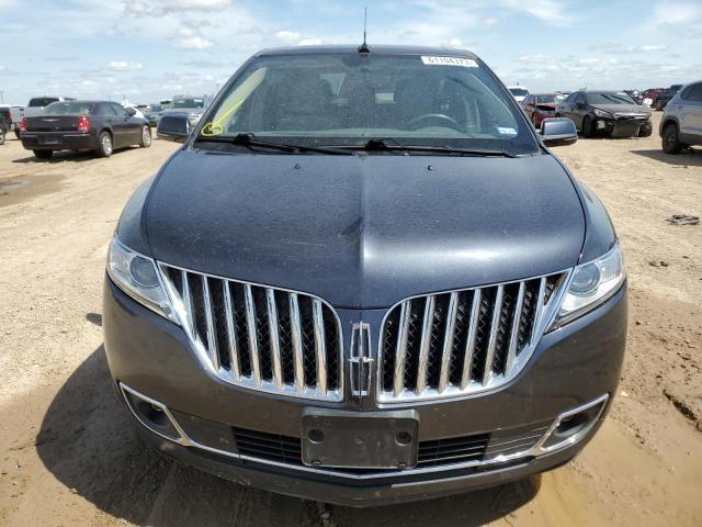 2LMDJ8JK7DBL31496 - 2013 LINCOLN MKX BLACK photo 5