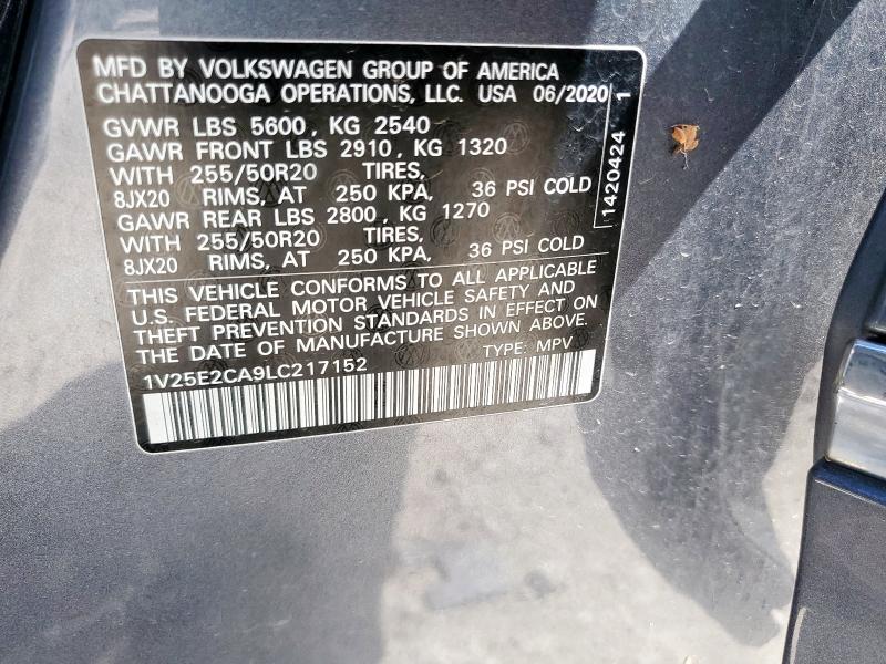 1V25E2CA9LC217152 - 2020 VOLKSWAGEN ATLAS CROS SE Gris photo 13