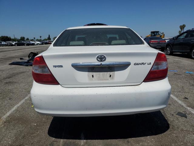 4T1BE32K52U071065 - 2002 TOYOTA CAMRY LE WHITE photo 6