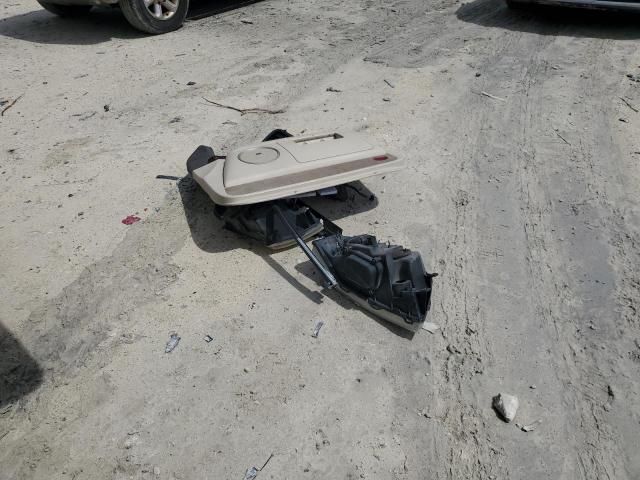 5LMFU28R74LJ22137 - 2004 LINCOLN NAVIGATOR 白色 照片 13