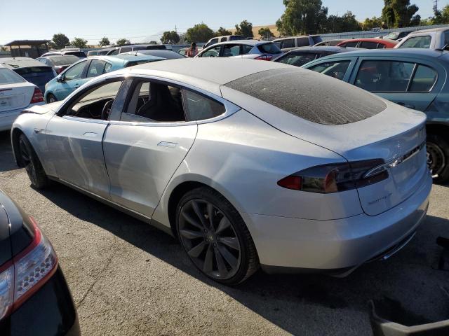 5YJSA1H18EFP42258 - 2014 TESLA MODEL S Մոխրագույն լուսանկար 2