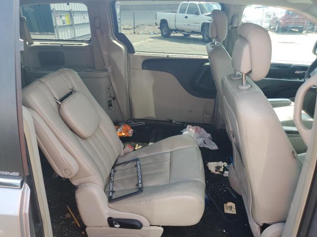 2C4RC1CG5DR648958 - 2013 CHRYSLER TOWN & COU TOURING L SILVER photo 11